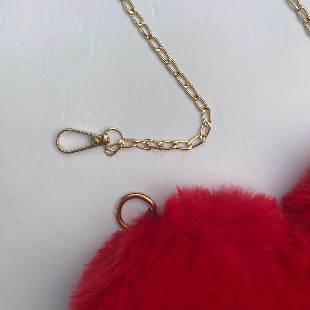 NEW NWOT Fluffy Red Heart Shaped Purse. - Picture 3 of 4